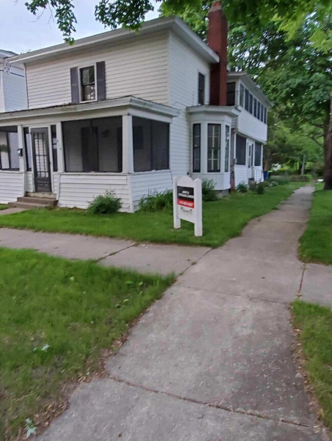 ACF1E4DC-A9BB-42A0-AD4F-BE8E68B2B635