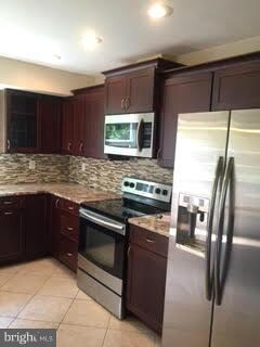 10701 Hunting Ln, Columbia, MD 21044 - photo 3