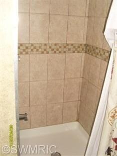 405 Norwood St, Sturgis, MI 49091 - photo 3