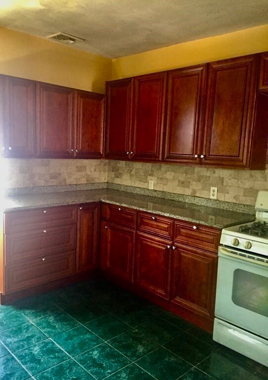 119 Brown St unit 2, Waltham, MA 02453 - photo 7