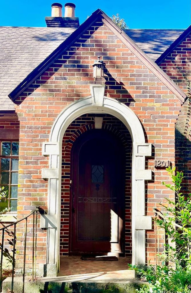 1201 N Madison St, Albany, GA 31701 - photo 3