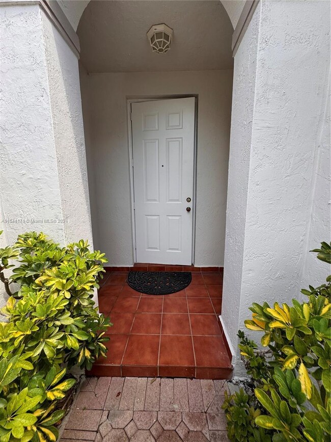 10941 NW 43rd Ln unit 10941, Doral, FL 33178 - photo 4