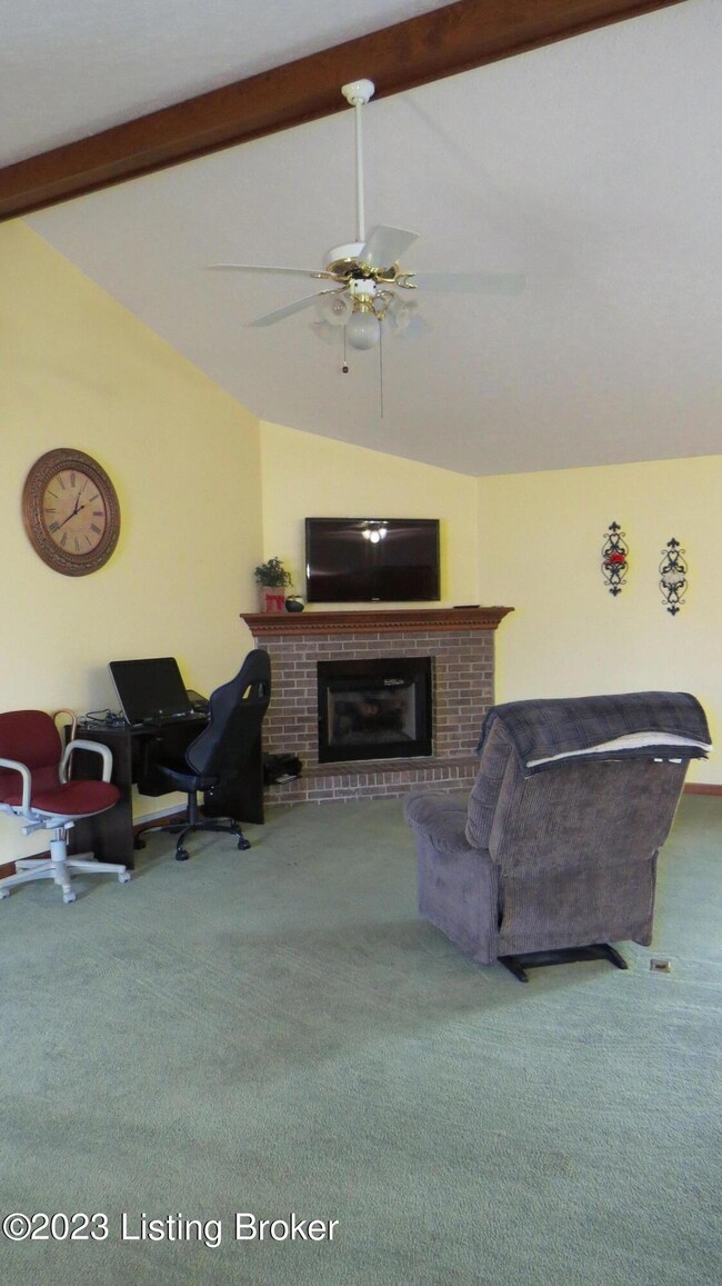 151 Cammi Dr, Shepherdsville, KY 40165 - photo 5