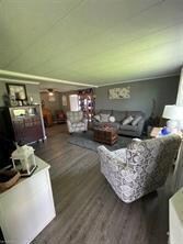 4570 East Pike Living room 1 4-14-21