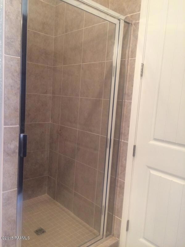 couret lot 19 master shower - Copy