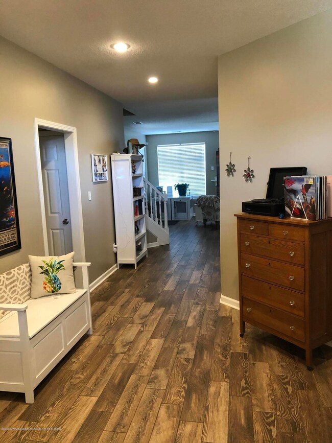 Entry 979 Classic Cove