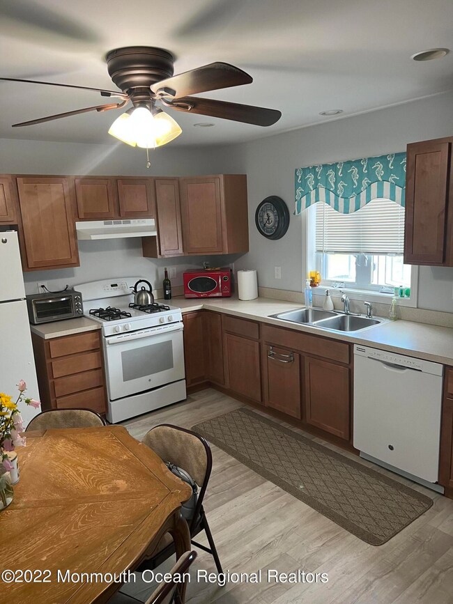 80 Columbia Ave unit B, Long Branch, NJ 07740 - photo 2