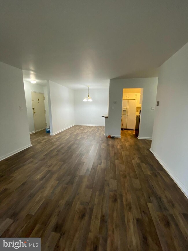 420 E Cornell Dr unit 6, Sterling, VA 20164 - photo 2