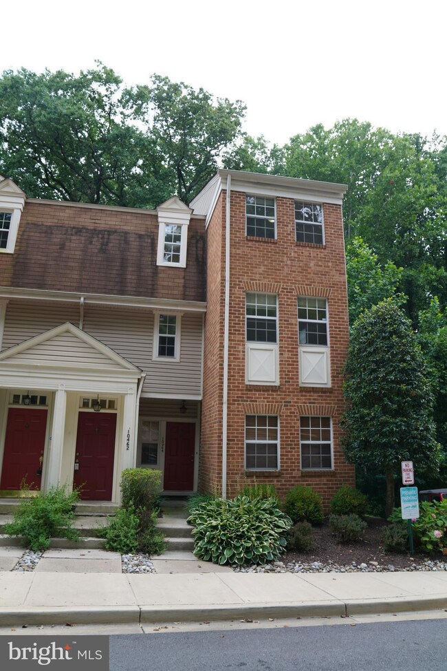 10462 Parthenon Ct, Bethesda, MD 20817 - photo 2