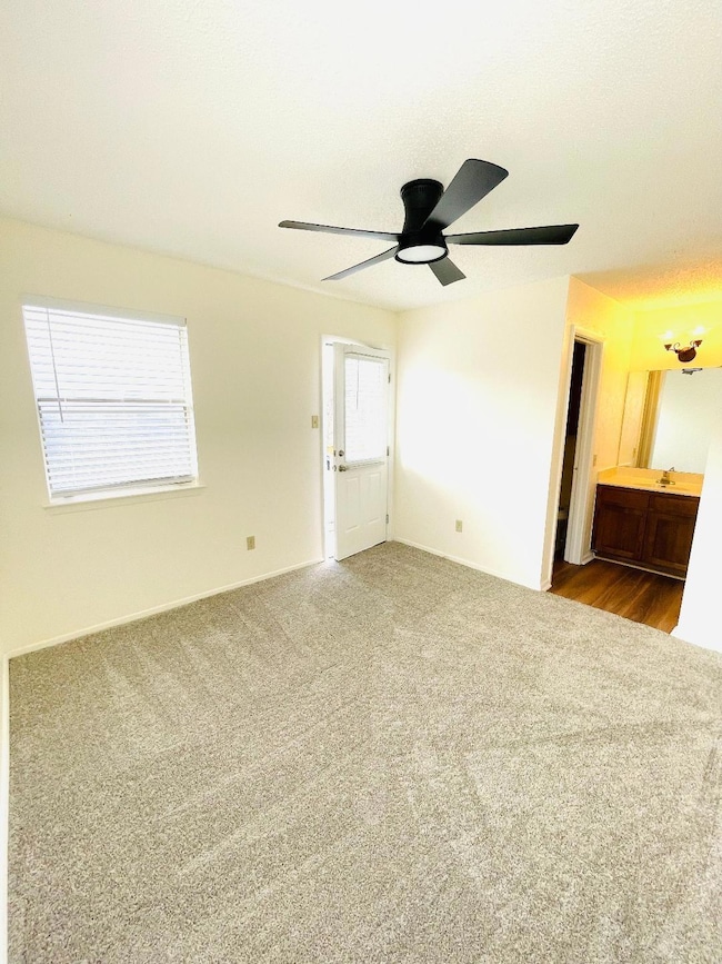 5608 Cougar Dr unit 203, Austin, TX 78745 - photo 6