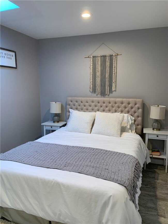 22041 Viscanio Rd, Woodland Hills, CA 91364 - photo 5