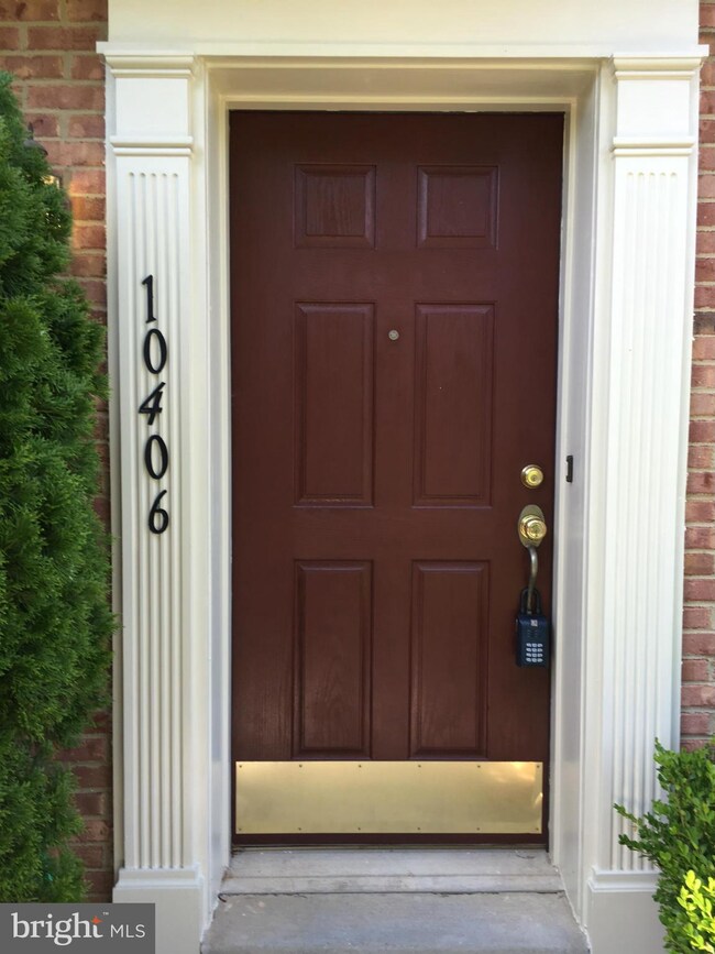 10406 Glen Spring Ln, Bowie, MD 20720 - photo 3