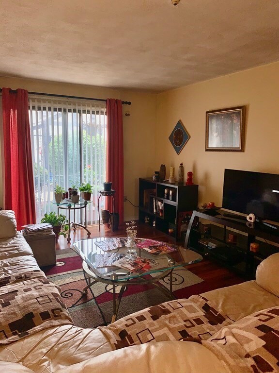 151 Bittersweet Ln unit 202, Randolph, MA 02368 - photo 4