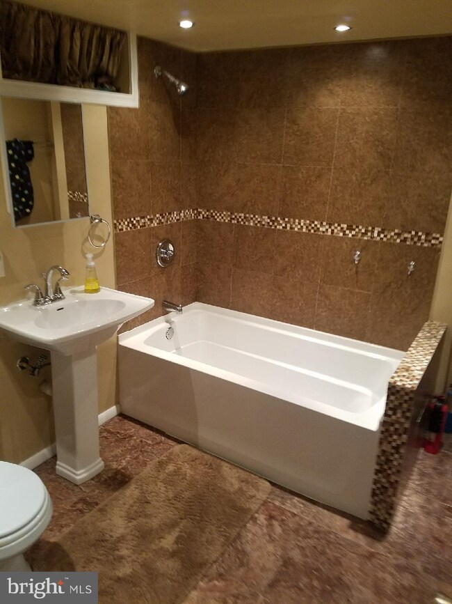 5428 C St SE, Washington, DC 20019 - photo 3