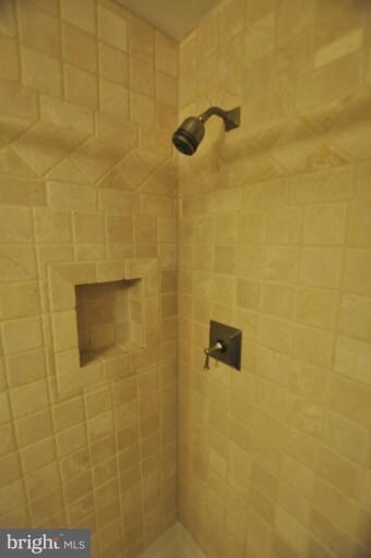 1339 E Clement St, Baltimore, MD 21230 - photo 6