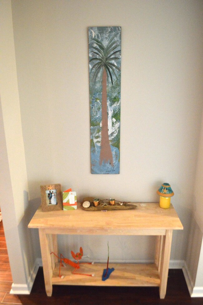 Entry Alcove