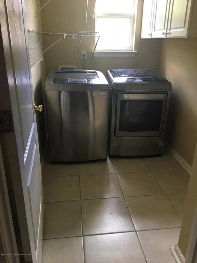 Large Laundry Room