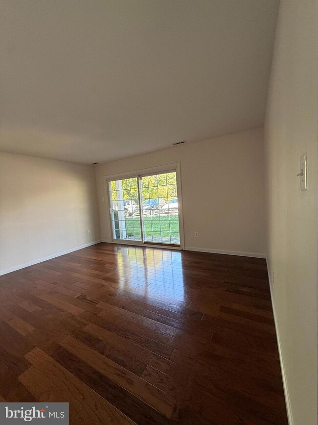 735 Sedgewick Ct unit 735, Sewell, NJ 08080 - photo 4