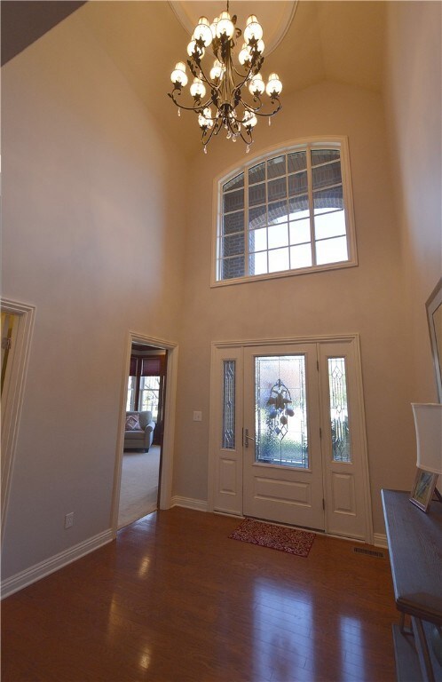 Beautiful 2-story foyer.