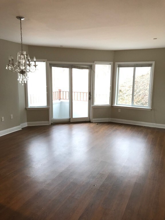 1522 Vfw Pkwy unit 202, West Roxbury, MA 02132 - photo 4