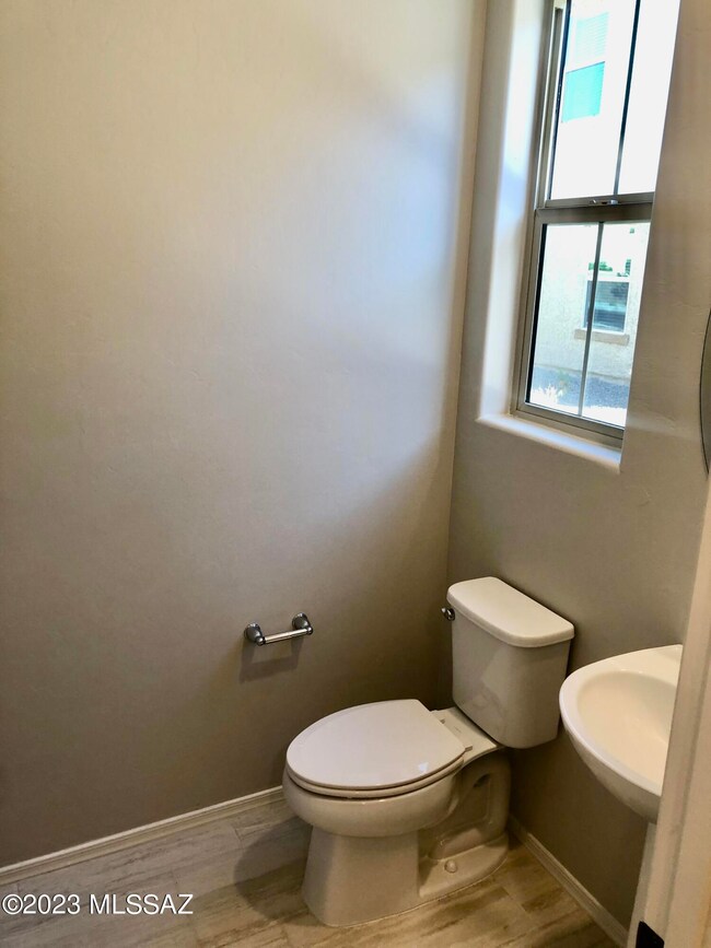 1124 E Ascent St, Tucson, AZ 85719 - photo 5