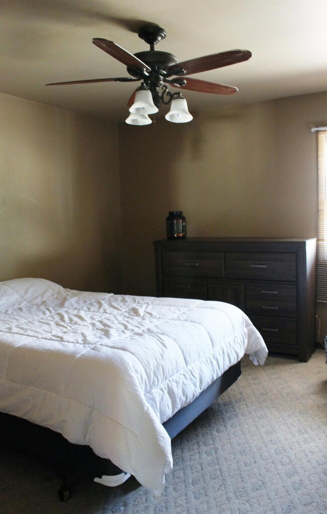 Master Bedroom<|><|>