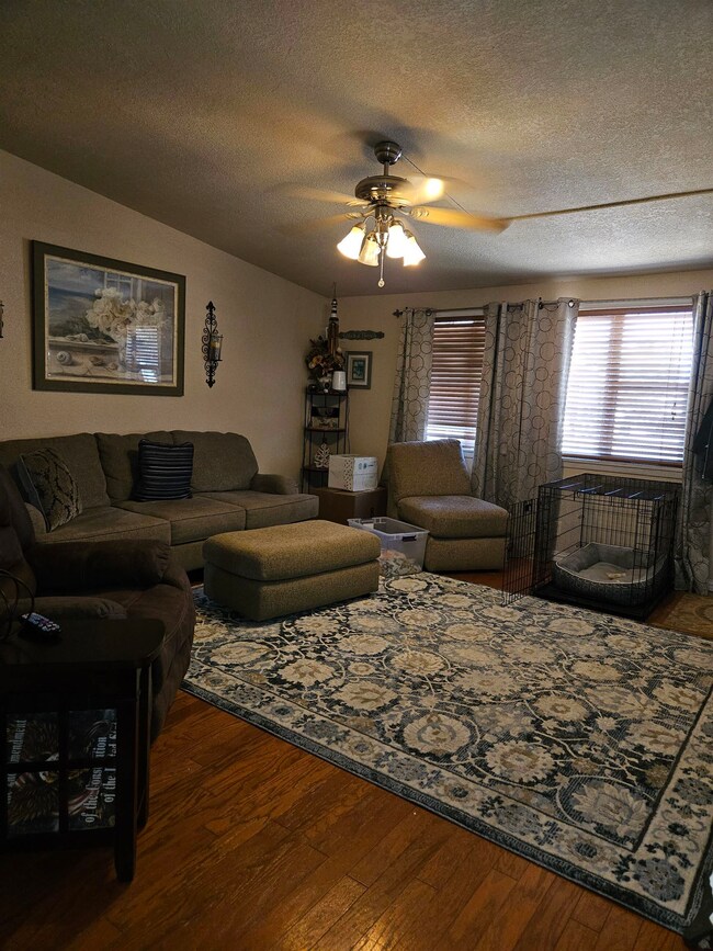 2300 Abbott Ave, Alamogordo, NM 88310 - photo 7