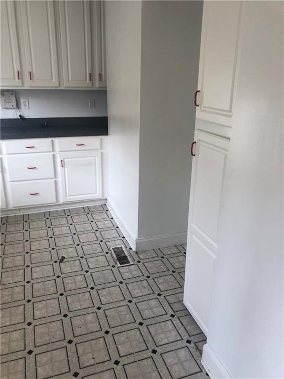 1522 N Bosart Ave, Indianapolis, IN 46201 - photo 7