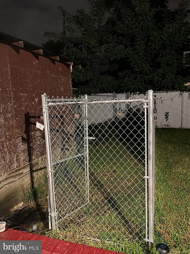 389 Rand St, Camden, NJ 08105 - photo 6