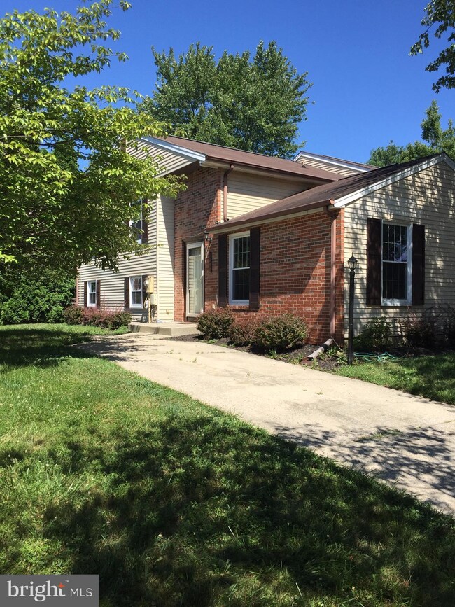 6241 Blue Dart Place, Columbia, MD 21045 - photo 4