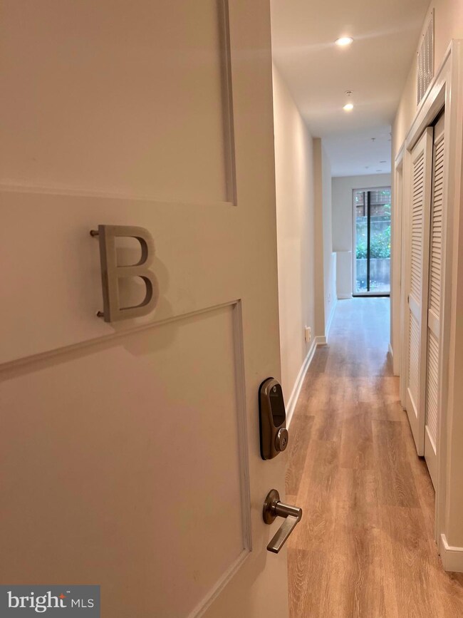 3032 Q St NW unit B, Washington, DC 20007 - photo 5