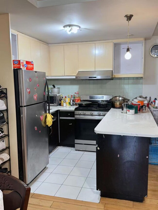 Regency Plaza unit 2, Flushing, NY 11355 - photo 5