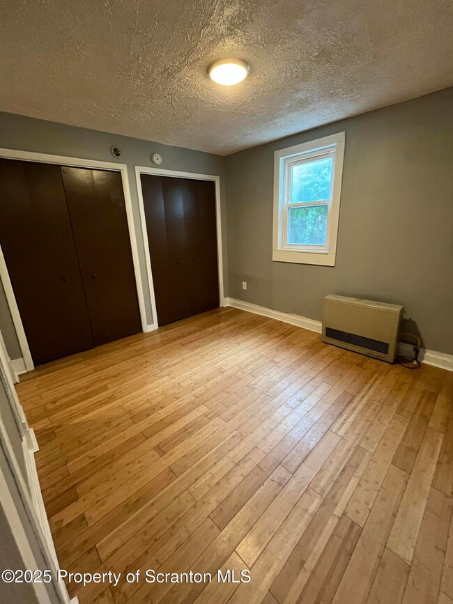 205 S Hyde Park Ave unit 1st floor, Scranton, PA 18504 - photo 7