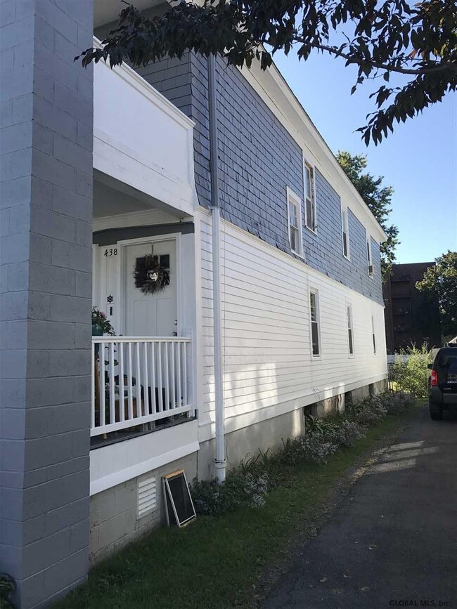 438 Taylor Ct, Troy, NY 12180 - photo 2