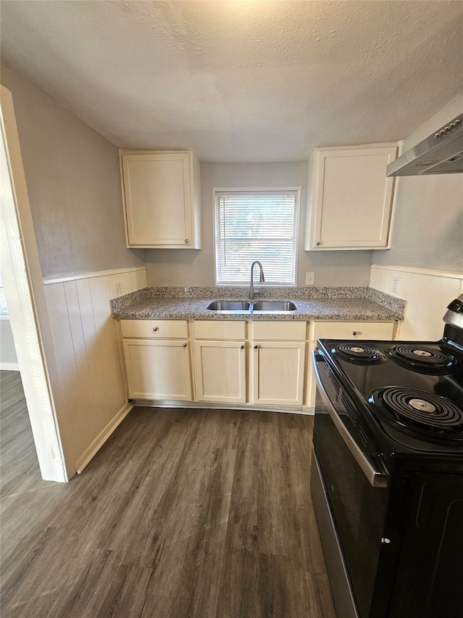 2919 Letulle Ave, Bay City, TX 77414 - photo 6