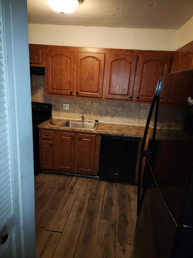 698 SW 4th St unit 1, Belle Glade, FL 33430 - photo 4