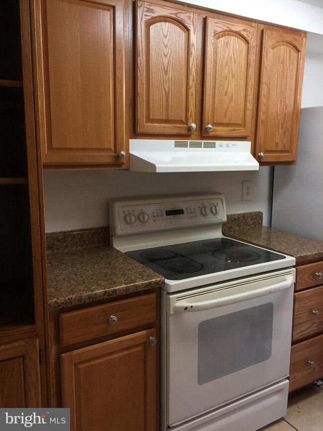 404 West Ct, Glen Burnie, MD 21061 - photo 6