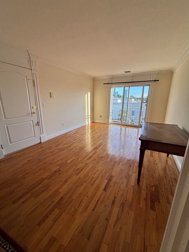166 Lincoln St unit 2, Jersey City, NJ 07307 - photo 7