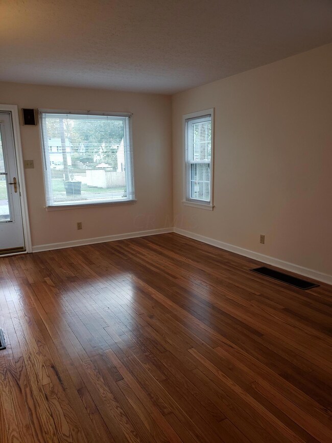 131 W. Clark St. 5