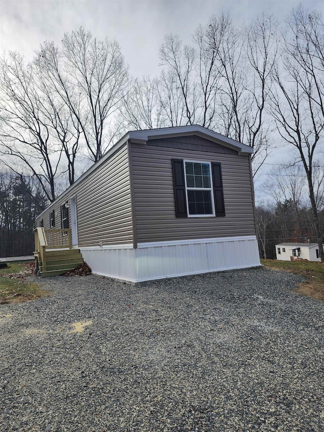 New Hampshire Mobile Homes under $200,000 - Homes.com