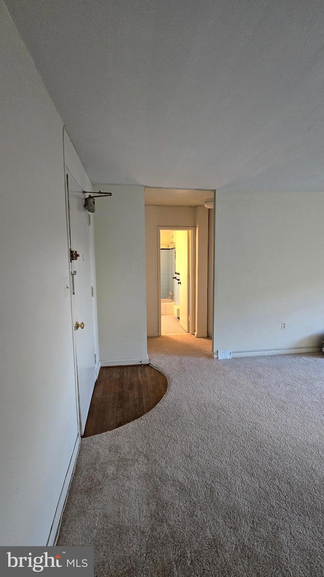 The Cavendish unit 403, Arlington, VA 22202 - photo 2