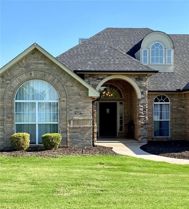 14751 Old Barn Rd, Edmond, OK 73025 - photo 2