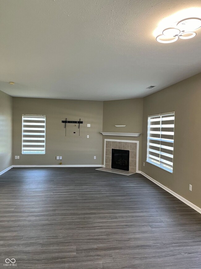 13252 Westwood Ln, Fishers, IN 46038 - photo 3