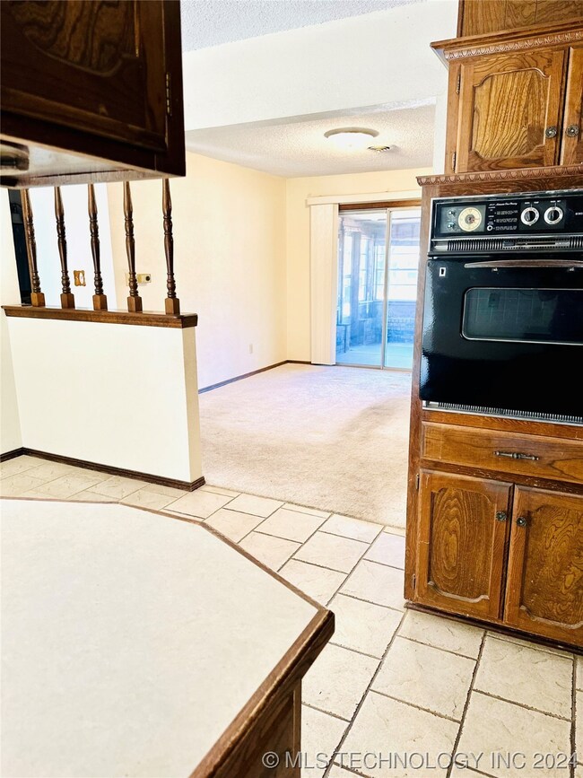 3141 Woodside Dr, Ardmore, OK 73401 - photo 7