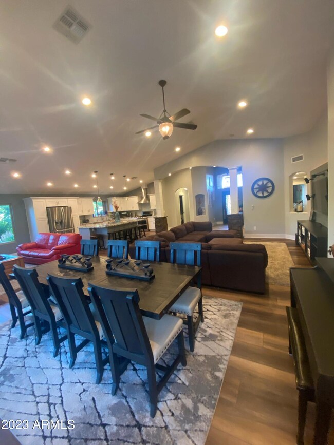 20230722_000411_74A1FC