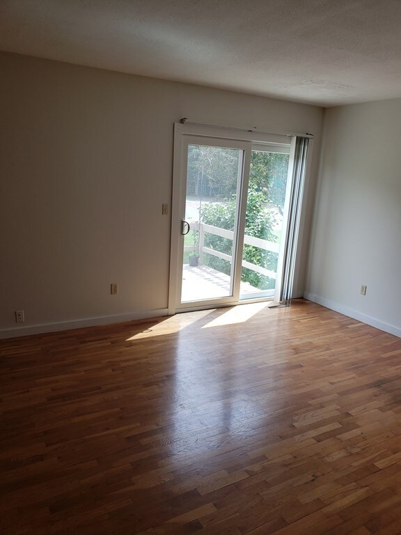 401 Great Rd unit 2, Acton, MA 01720 - photo 4