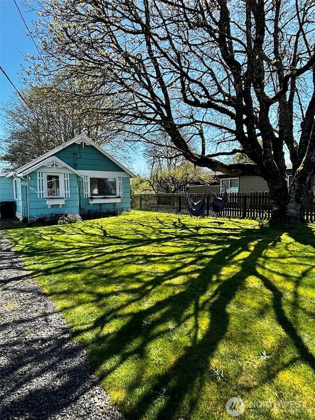 4216 N Place, Seaview, WA 98644 - photo 2