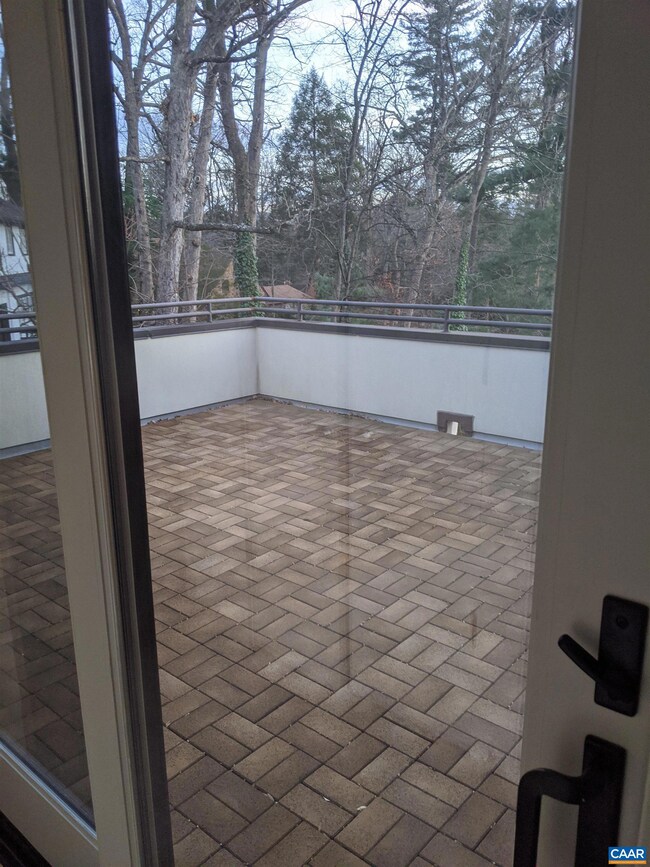 1600 Jefferson Park Ave unit 312, Charlottesville, VA 22903 - photo 7