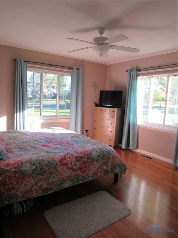 Another view to master bedroom.