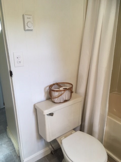 812 Forest Park Rd, Middletown, RI 02842 - photo 5